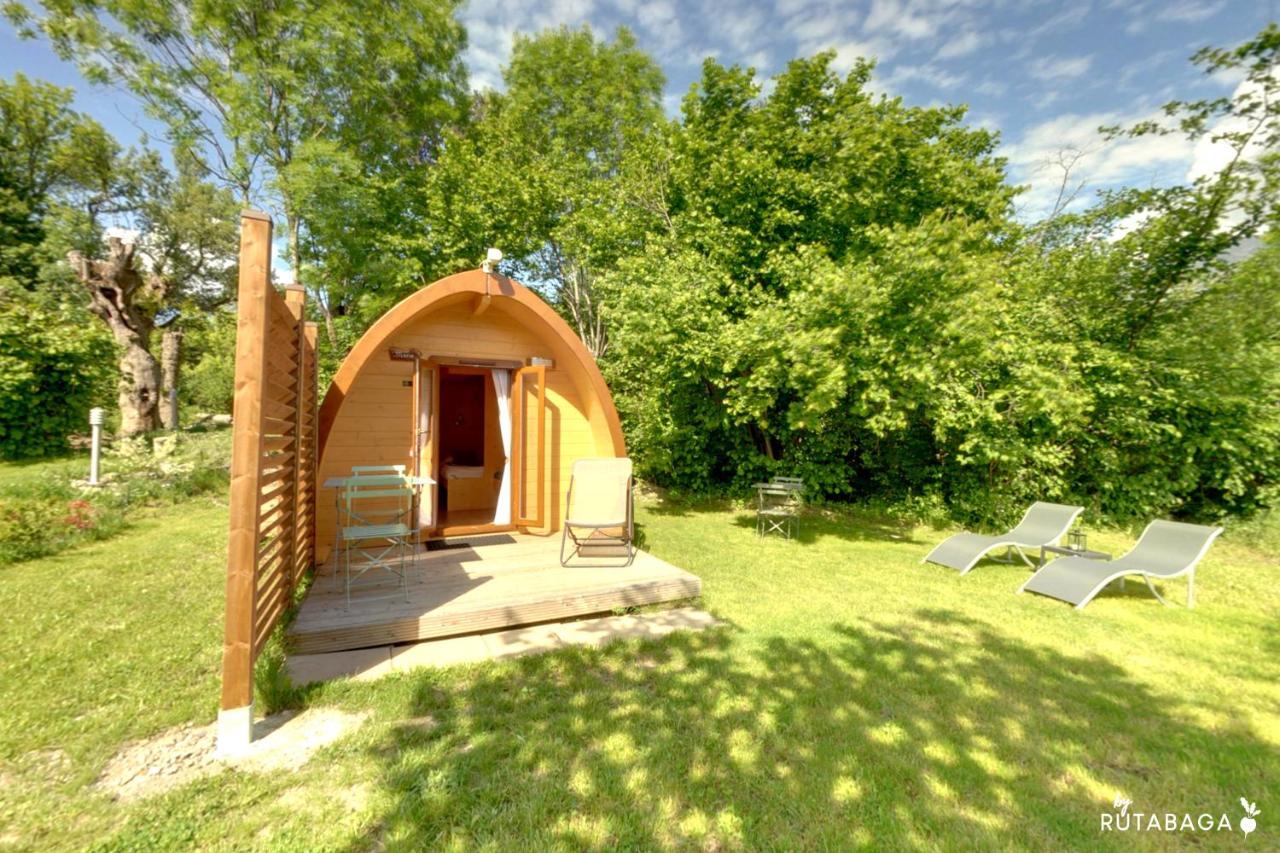 Camping-Hotel De Plein Air Les 2 Bois Baratier Esterno foto
