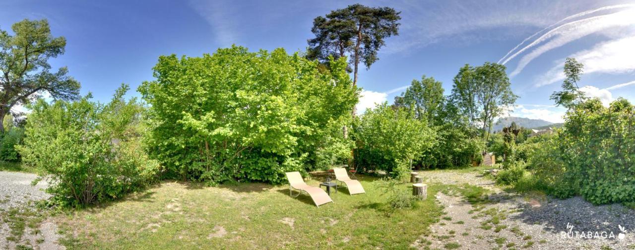 Camping-Hotel De Plein Air Les 2 Bois Baratier Esterno foto